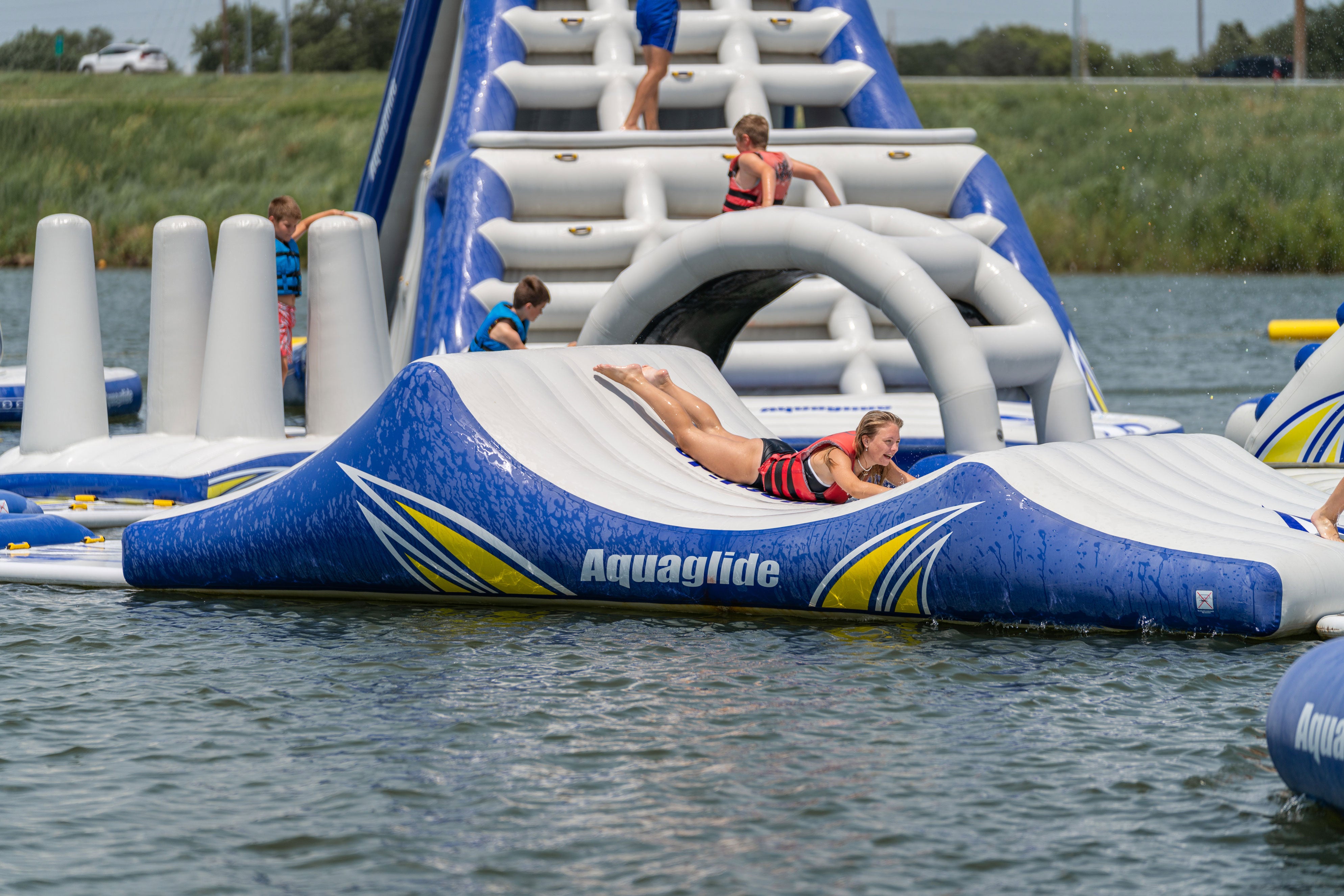 Aquaglide Parkway 10 20 Waterfront Recreation Specialists